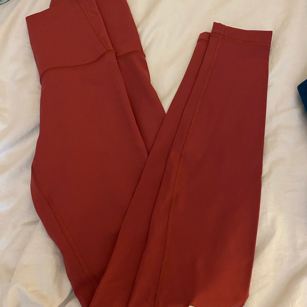 Lululemon Wunder Under Leggings size 4